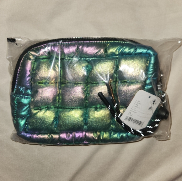 Limited Edition Nebula Blue Iridescent Quilted Case Bag Free People FP Movement - Picture 9 of 11